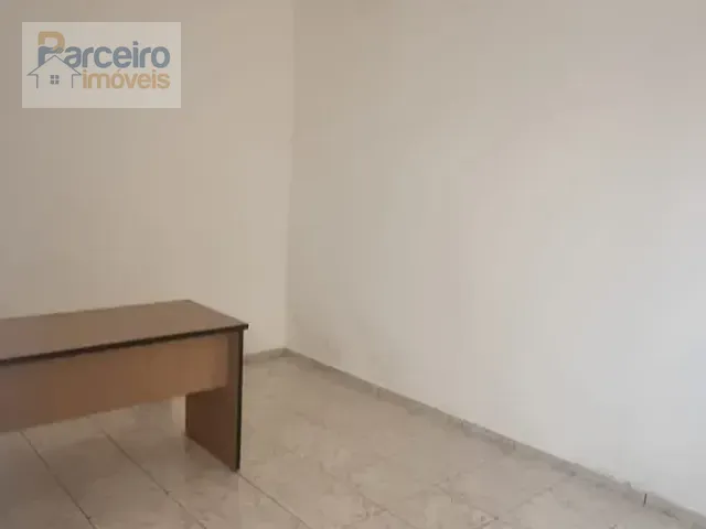 Casa com 188m², para alugar, no bairro Vila Aricanduva em São Paulo