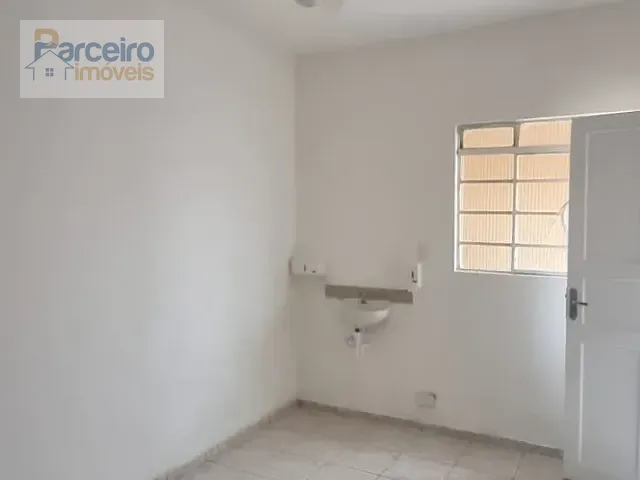 Casa com 188m², para alugar, no bairro Vila Aricanduva em São Paulo