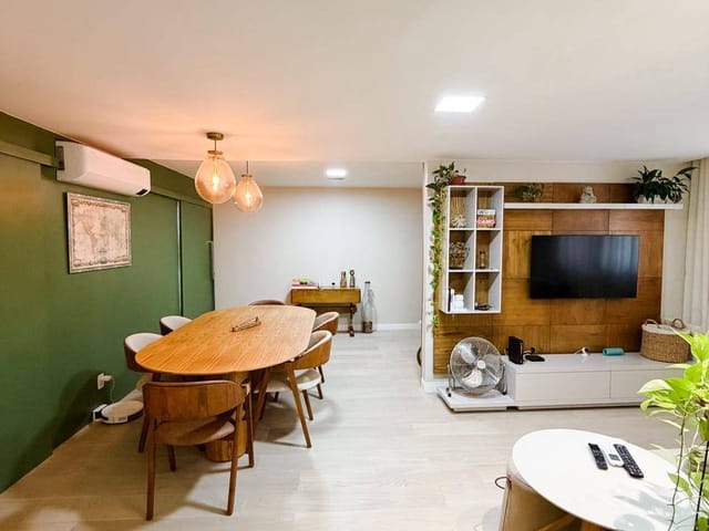 Casa com 240m² 3 quartos e 2 banheiros, à venda, no bairro Riviera Fluminense em Macaé