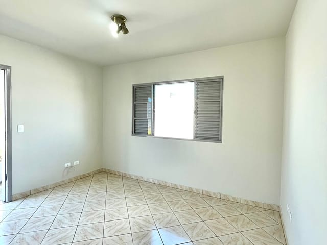 Casa com 100m² 4 quartos e 2 banheiros, à venda, no bairro Orfãs em Ponta Grossa