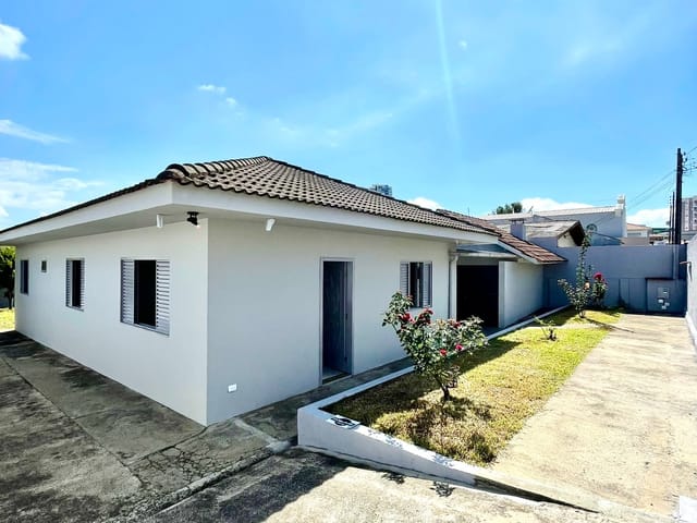 Casa com 100m² 4 quartos e 2 banheiros, à venda, no bairro Orfãs em Ponta Grossa