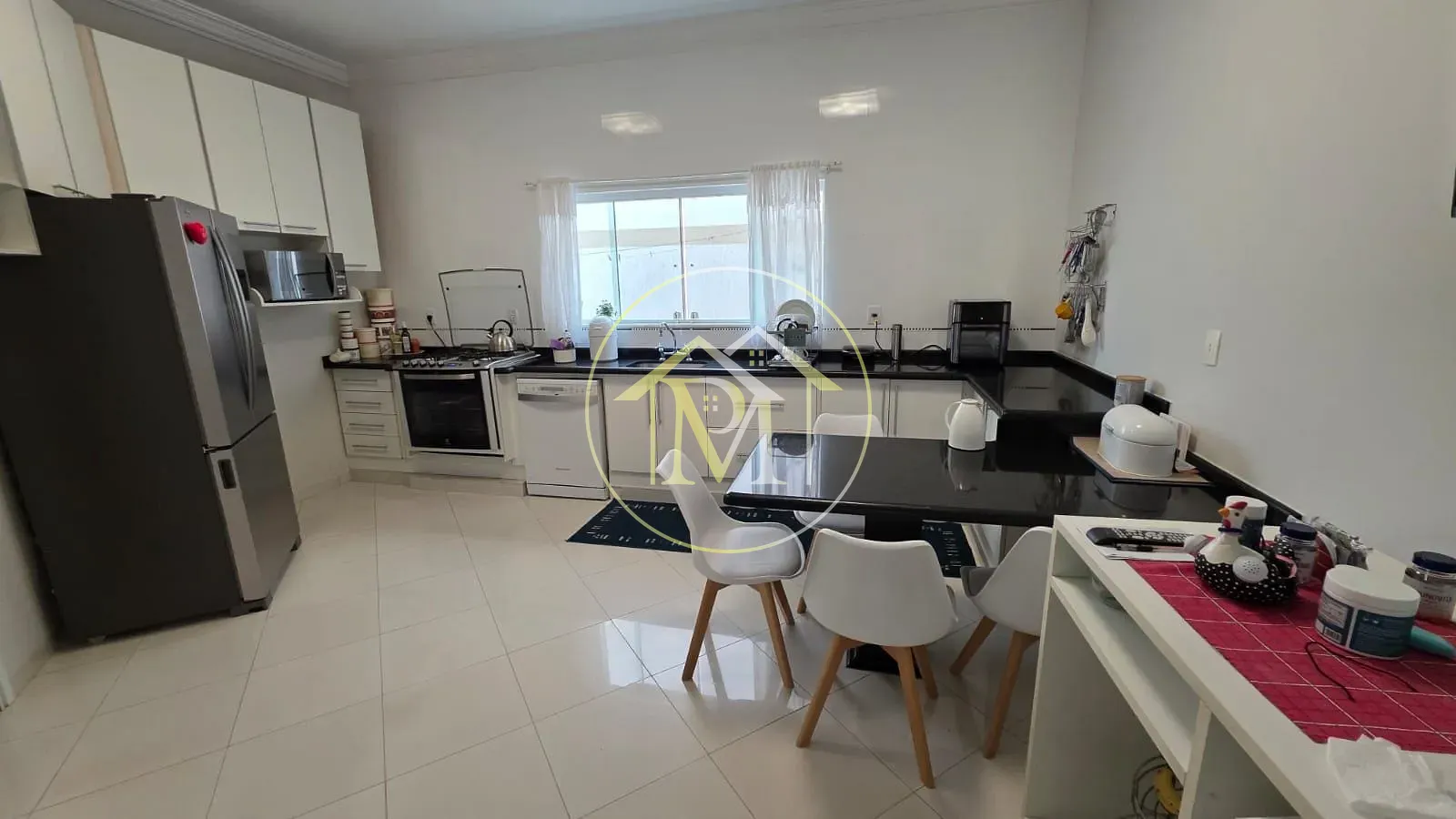 Casa, 4 quartos, 330 m² - Foto 10