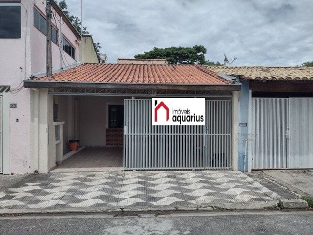Foto do Casa - Casa com 3 dormitórios à venda, 150 m² por R$ 365.000,00 - Conjunto Residencial Trinta e Um de Março - São José dos Campos/SP | RUSSI IMÓVEIS