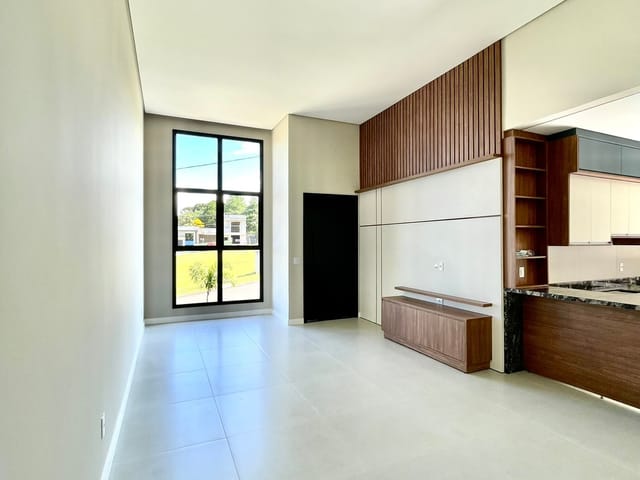 Casa com 185m² 3 quartos e 3 banheiros, à venda, no bairro Contorno em Ponta Grossa