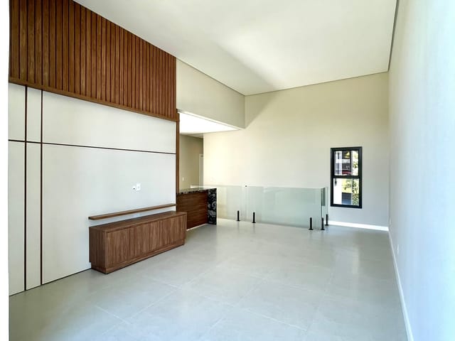 Casa com 185m² 3 quartos e 3 banheiros, à venda, no bairro Contorno em Ponta Grossa