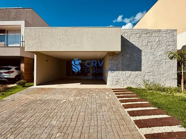 Casa com 330m² 4 quartos e 4 banheiros, à venda, no bairro Esperança em Londrina