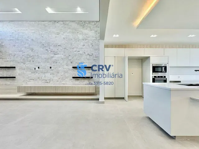 Casa com 330m² 4 quartos e 4 banheiros, à venda, no bairro Esperança em Londrina