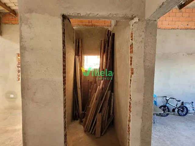 Casa com 250m² 2 quartos e 2 banheiros, à venda, no bairro Jardim Caiubi em Itaquaquecetuba