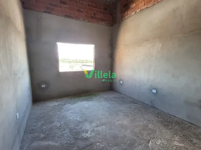 Casa com 250m² 2 quartos e 2 banheiros, à venda, no bairro Jardim Caiubi em Itaquaquecetuba