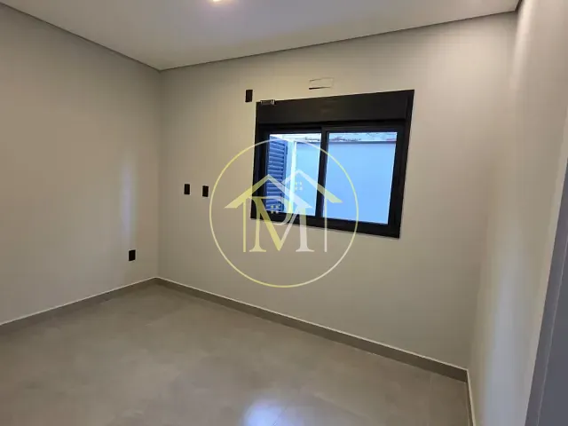 Casa com 300m² 3 quartos e 5 banheiros, à venda, no bairro Condomínio Mont Blanc em Sorocaba