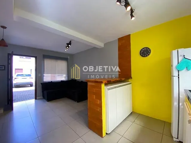 Casa 2 quartos e 2 banheiros, para alugar, no bairro Operário em Novo Hamburgo