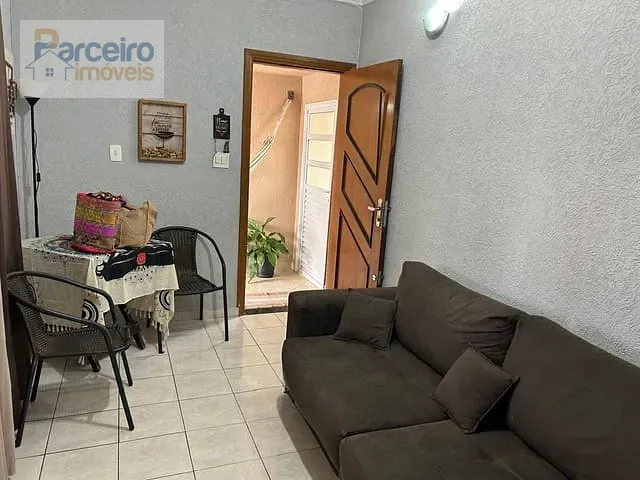Casa com 246m² 2 quartos e 1 banheiro, à venda, no bairro Jardim Vila Formosa em São Paulo
