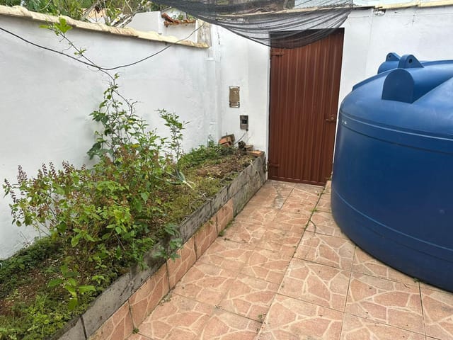 Casa 2 quartos e 2 banheiros, à venda, no bairro São Marcos em Macaé