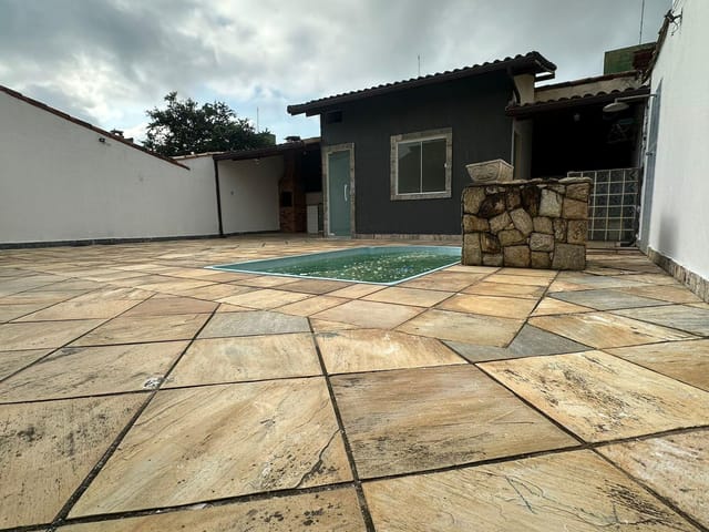 Casa 2 quartos e 2 banheiros, à venda, no bairro São Marcos em Macaé