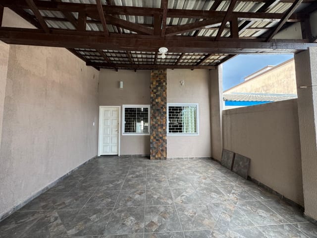 Casa 3 quartos e 1 banheiro, à venda, no bairro Contorno em Ponta Grossa