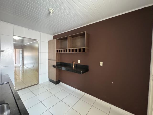 Casa 3 quartos e 1 banheiro, à venda, no bairro Contorno em Ponta Grossa
