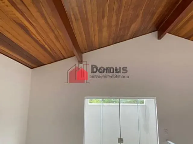 Casa com 225m², à venda, no bairro Parque Esperança em Taubaté