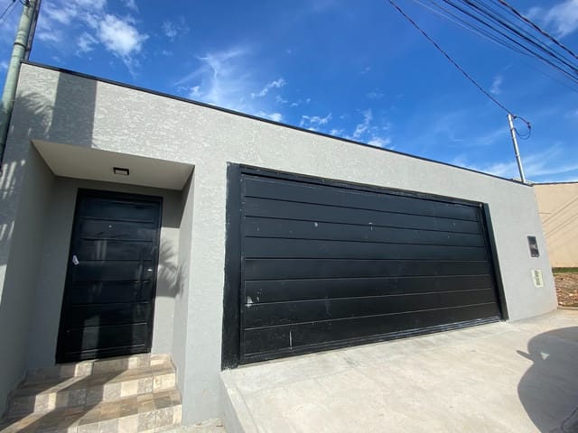 Casa com 250m² 3 quartos e 2 banheiros, à venda, no bairro Jardim Vista Alegre em Bragança Paulista
