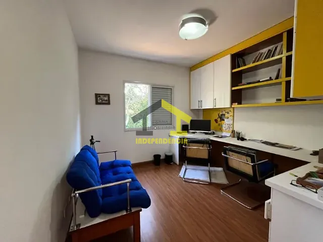 Casa com 600m² 4 quartos e 7 banheiros, à venda, no bairro Jardim do Golf I em Jandira