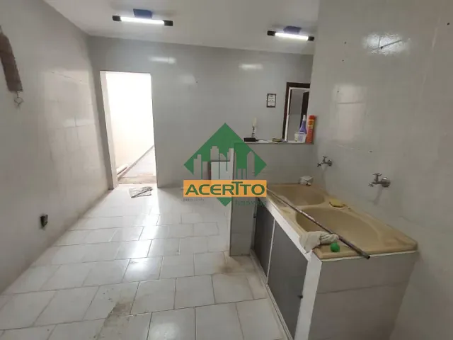 Casa com 308m² 4 quartos e 3 banheiros, à venda, no bairro Novo Paraíso em Araçatuba