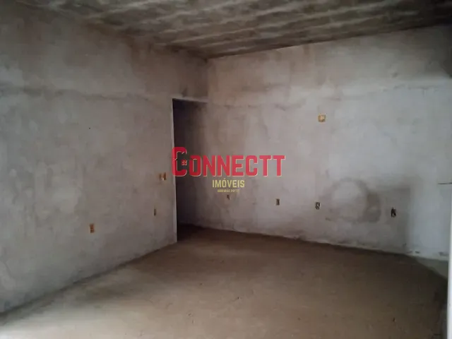 Casa com 270m² 4 quartos e 4 banheiros, à venda, no bairro Vila Tiberio em Ribeirão Preto