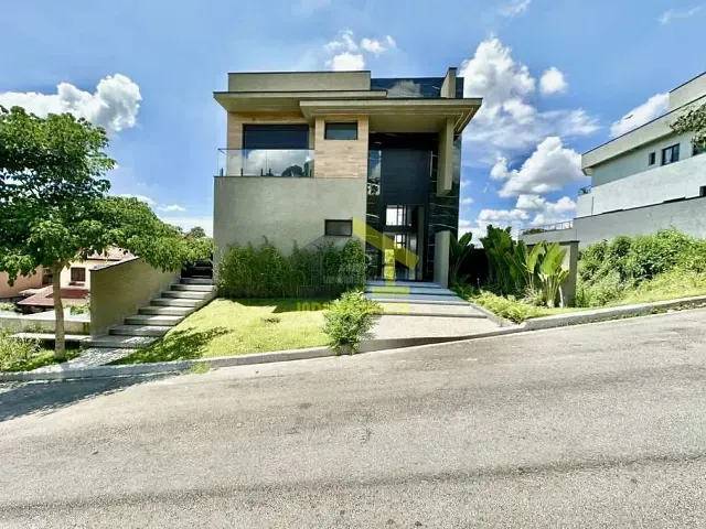 Casa com 398m² 4 quartos e 5 banheiros, à venda, no bairro São Paulo II em Cotia