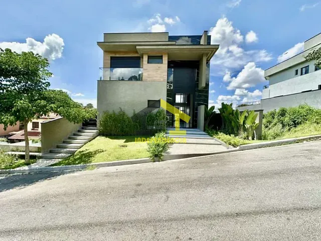 Casa com 398m² 4 quartos e 5 banheiros, à venda, no bairro São Paulo II em Cotia