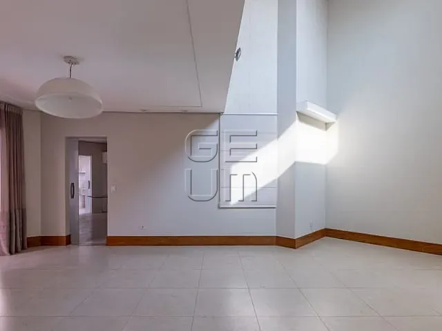 Casa com 300m² 3 quartos e 4 banheiros, à venda, no bairro Condomínio Vale do Arvoredo em Londrina