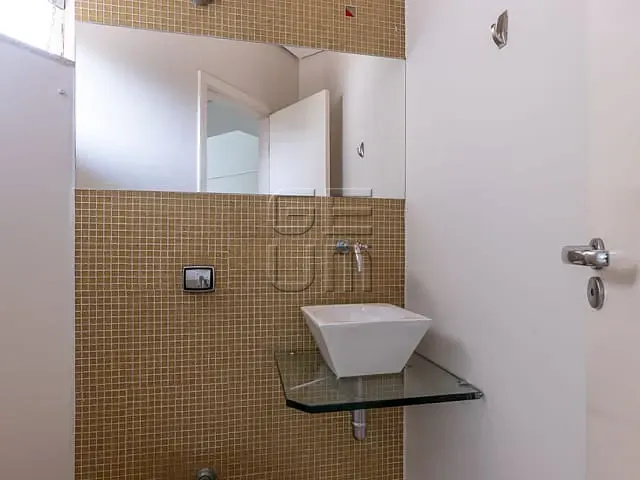 Casa com 300m² 3 quartos e 4 banheiros, à venda, no bairro Condomínio Vale do Arvoredo em Londrina