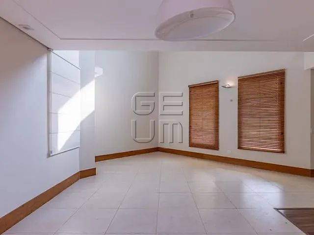 Casa com 300m² 3 quartos e 4 banheiros, à venda, no bairro Condomínio Vale do Arvoredo em Londrina