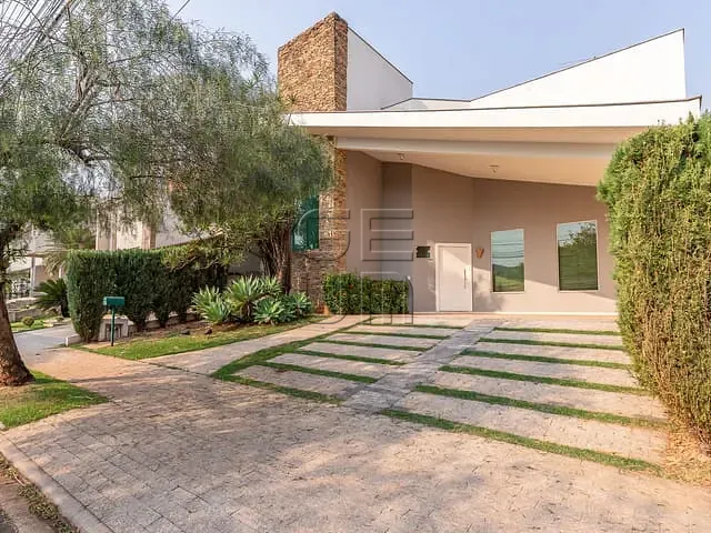 Casa com 300m² 3 quartos e 4 banheiros, à venda, no bairro Condomínio Vale do Arvoredo em Londrina