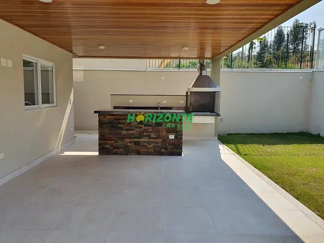 Casa com 540m² 5 quartos e 6 banheiros, à venda ou para alugar, no bairro Urbanova em São José dos Campos