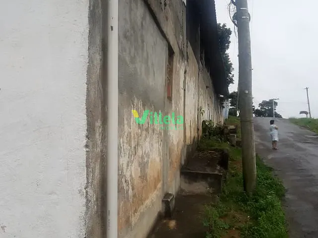 Casa com 150m² 3 quartos e 2 banheiros, à venda, no bairro Jardim Pinheirinho em Itaquaquecetuba