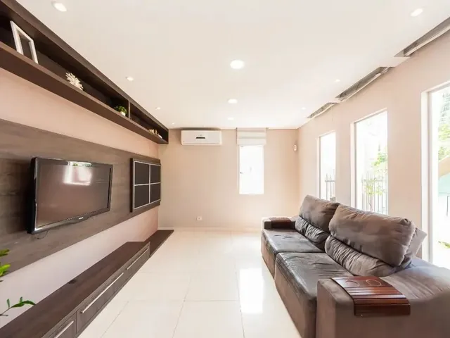 Casa com 187m² 4 quartos e 4 banheiros, à venda, no bairro Santa Felicidade em Curitiba