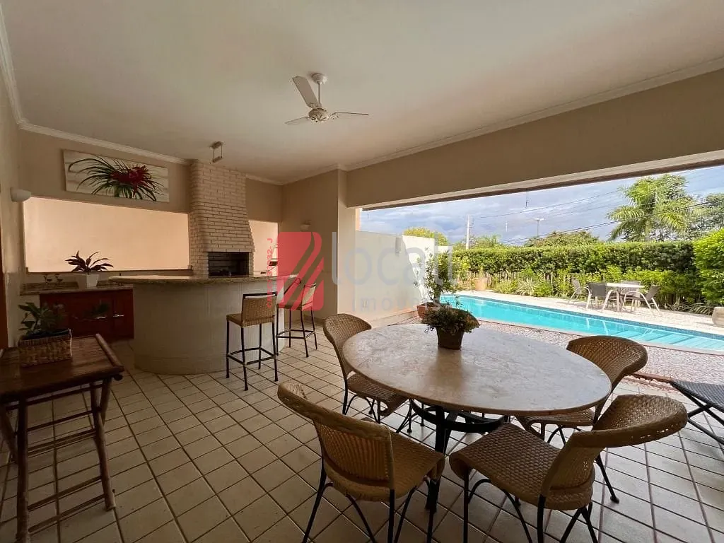 Casa de Condomínio com 4 quartos à venda, 500m² — foto 2 de 30