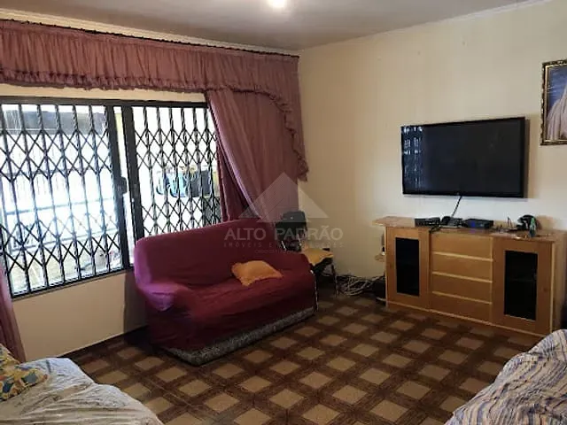 Casa com 230m² 2 quartos e 1 banheiro, à venda, no bairro Jardim Zaira em Mauá