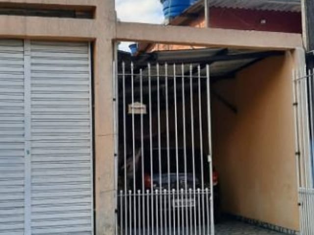 Casa com 171m² 4 quartos e 2 banheiros, à venda, no bairro Parque Turiguara em Cotia