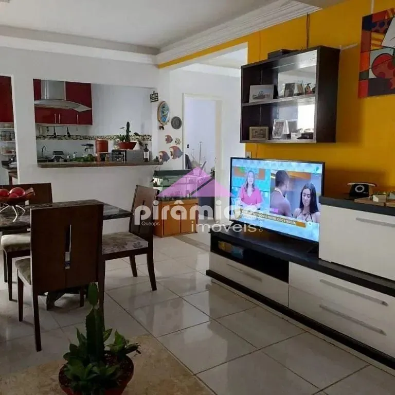 Casa, 3 quartos, 180 m² - Foto 2