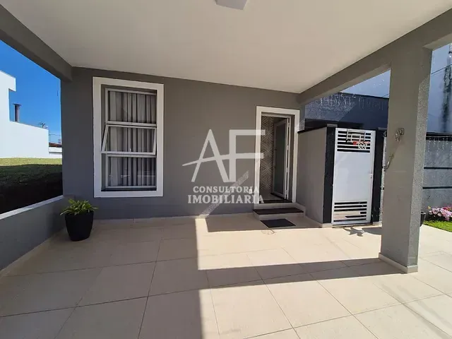 Casa com 250m² 3 quartos e 3 banheiros, à venda, no bairro Jardim Oásis em Taubaté