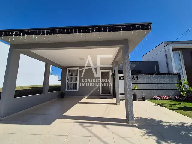 Casa com 250m² 3 quartos e 3 banheiros, à venda, no bairro Jardim Oásis em Taubaté
