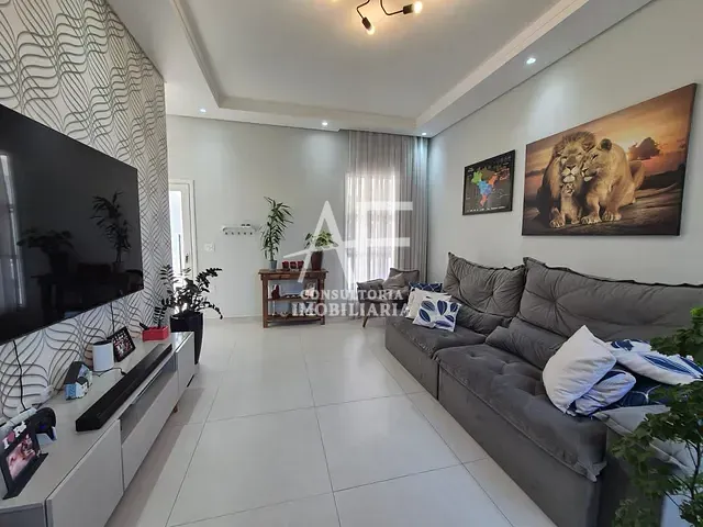 Casa com 250m² 3 quartos e 3 banheiros, à venda, no bairro Jardim Oásis em Taubaté