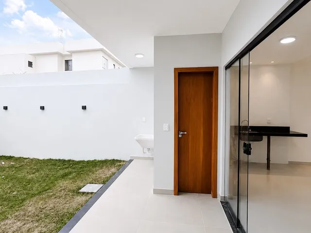 Casa 3 quartos e 3 banheiros, à venda, no bairro Lagoa em Macaé