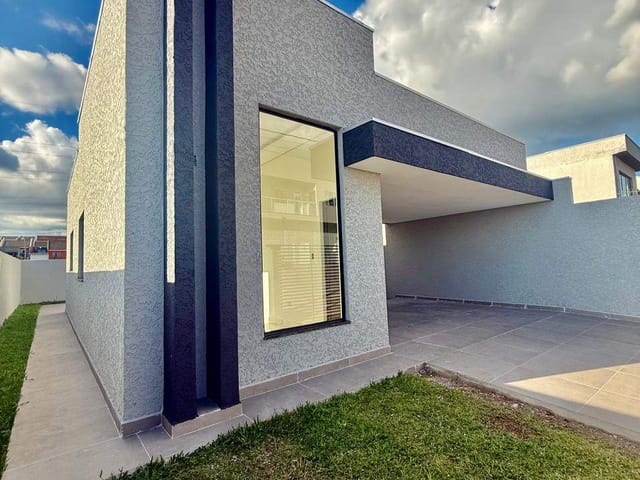 Casa com 98m² 3 quartos e 2 banheiros, à venda, no bairro Cará-cará em Ponta Grossa