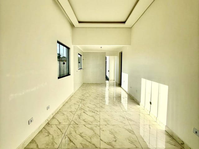 Casa com 98m² 3 quartos e 2 banheiros, à venda, no bairro Cará-cará em Ponta Grossa