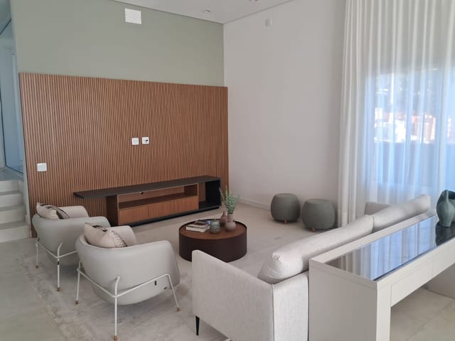 Casa 4 quartos e 4 banheiros, à venda, no bairro Condomínio Residencial Fazenda Santa Helena em Bragança Paulista