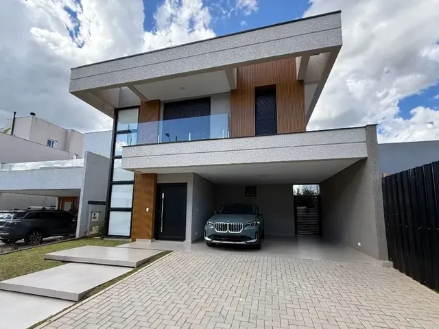 Casa com 298m² 4 quartos e 4 banheiros, à venda, no bairro Santa Felicidade em Curitiba