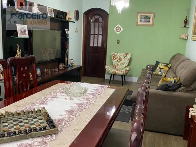 Casa 3 quartos e 2 banheiros, à venda, no bairro Vila Franci em São Paulo