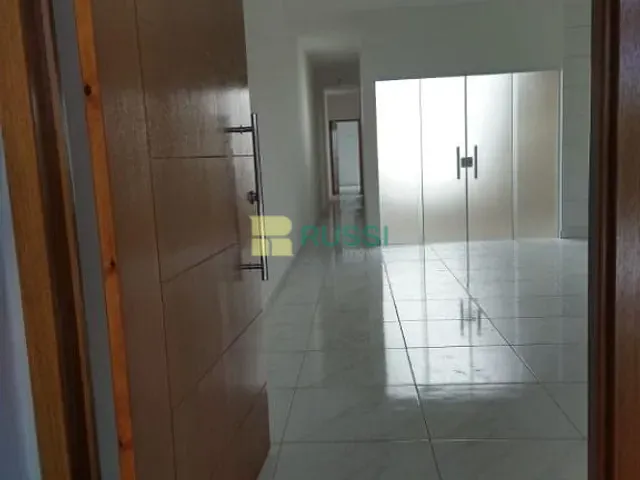 Casa com 150m² 3 quartos e 2 banheiros, à venda, no bairro Parque Industrial em São José dos Campos