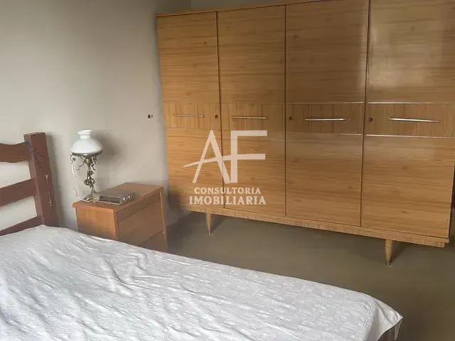 Casa com 345m² 3 quartos e 2 banheiros, à venda, no bairro Jardim das Nações em Taubaté