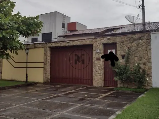 Casa com 300m² 3 quartos e 3 banheiros, à venda, no bairro Parque das Alamedas em Guaratinguetá